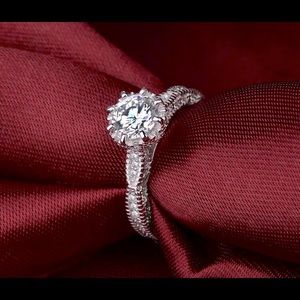 NWT: solitaire vintage engagement ring